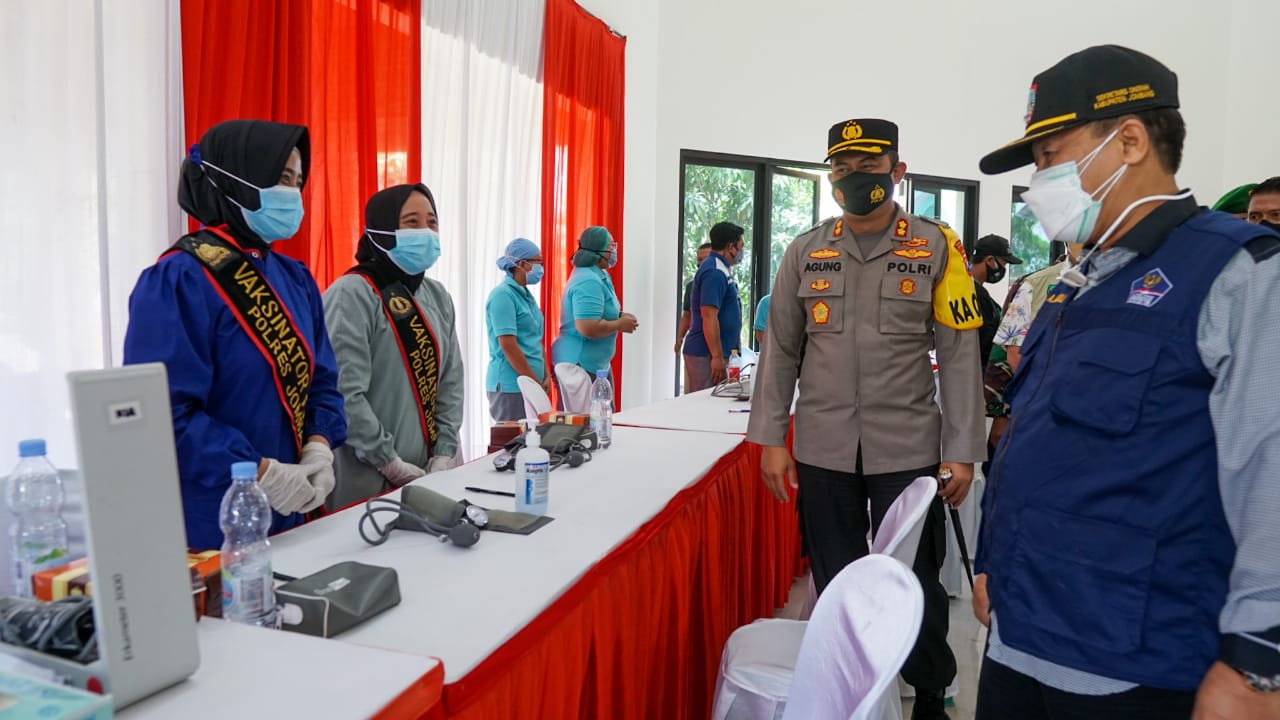 Polres Jombang Terus Lakukan Serbuan Vaksin Ke Setiap Kalangan