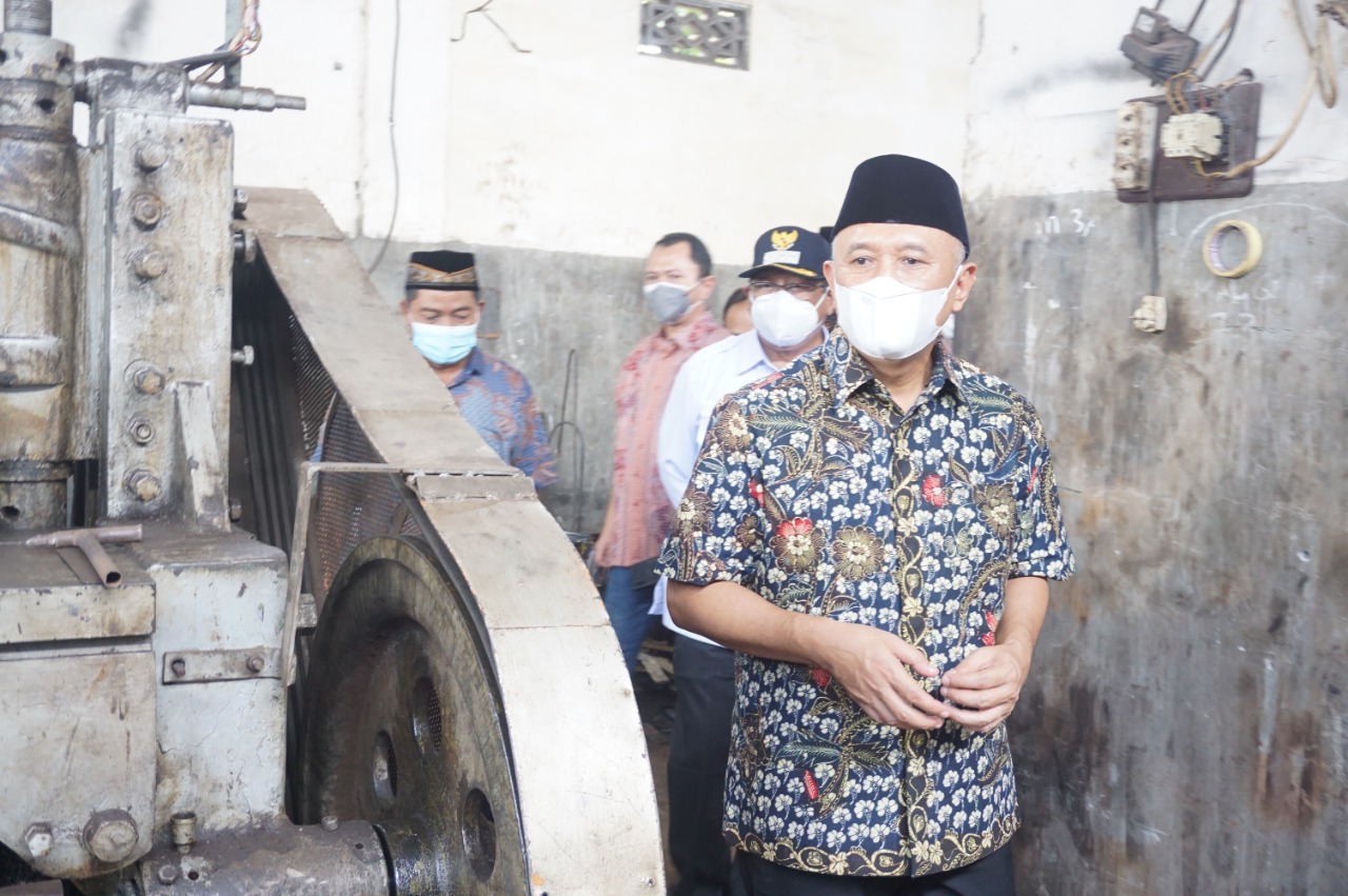Cangkul Merah Putih, Setahun Setengah Baru Dapat Label SNI