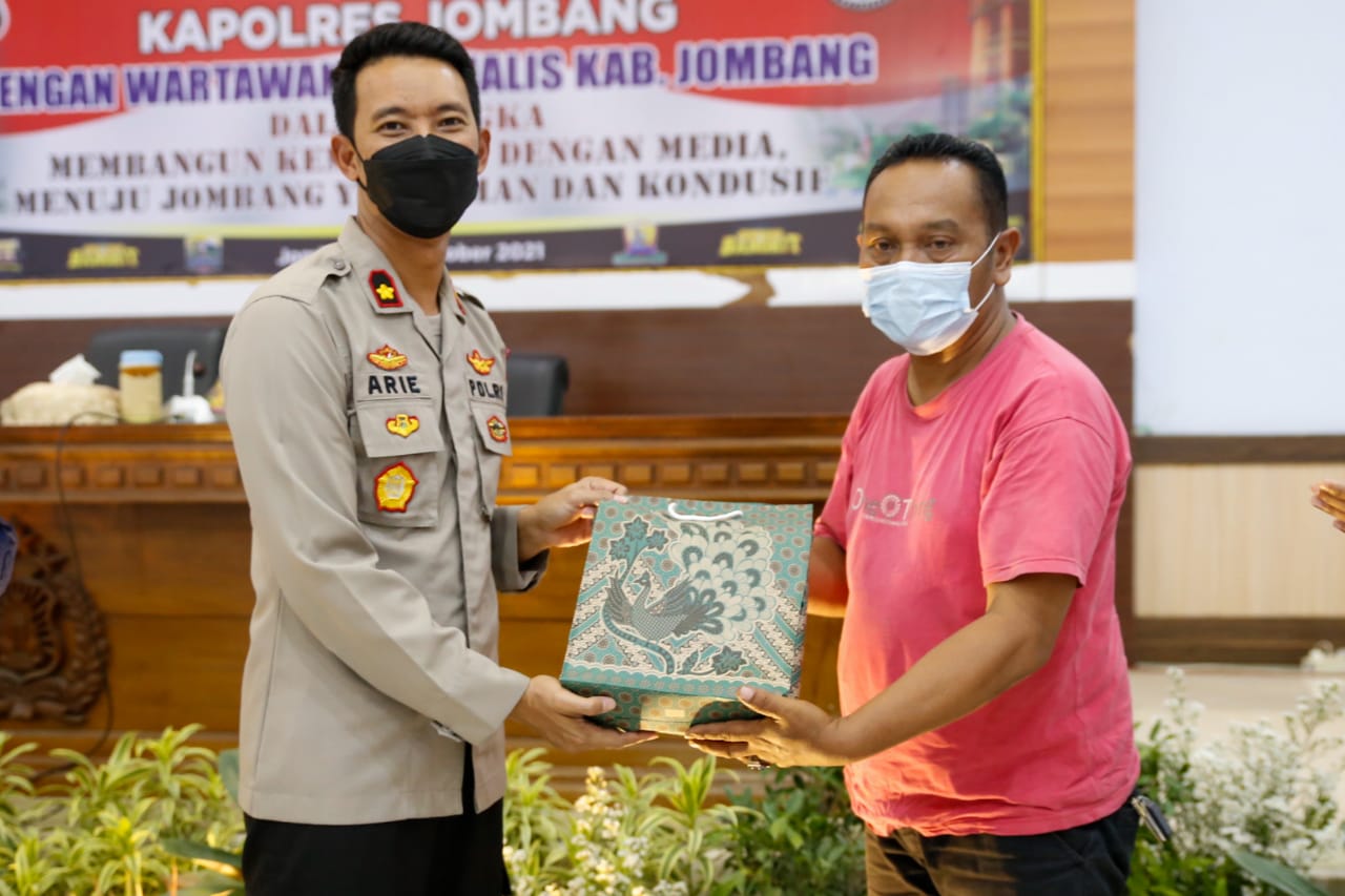 Jalin Kemitraan, Kapolres Jombang Gelar Pertemuan dengan Jurnalis