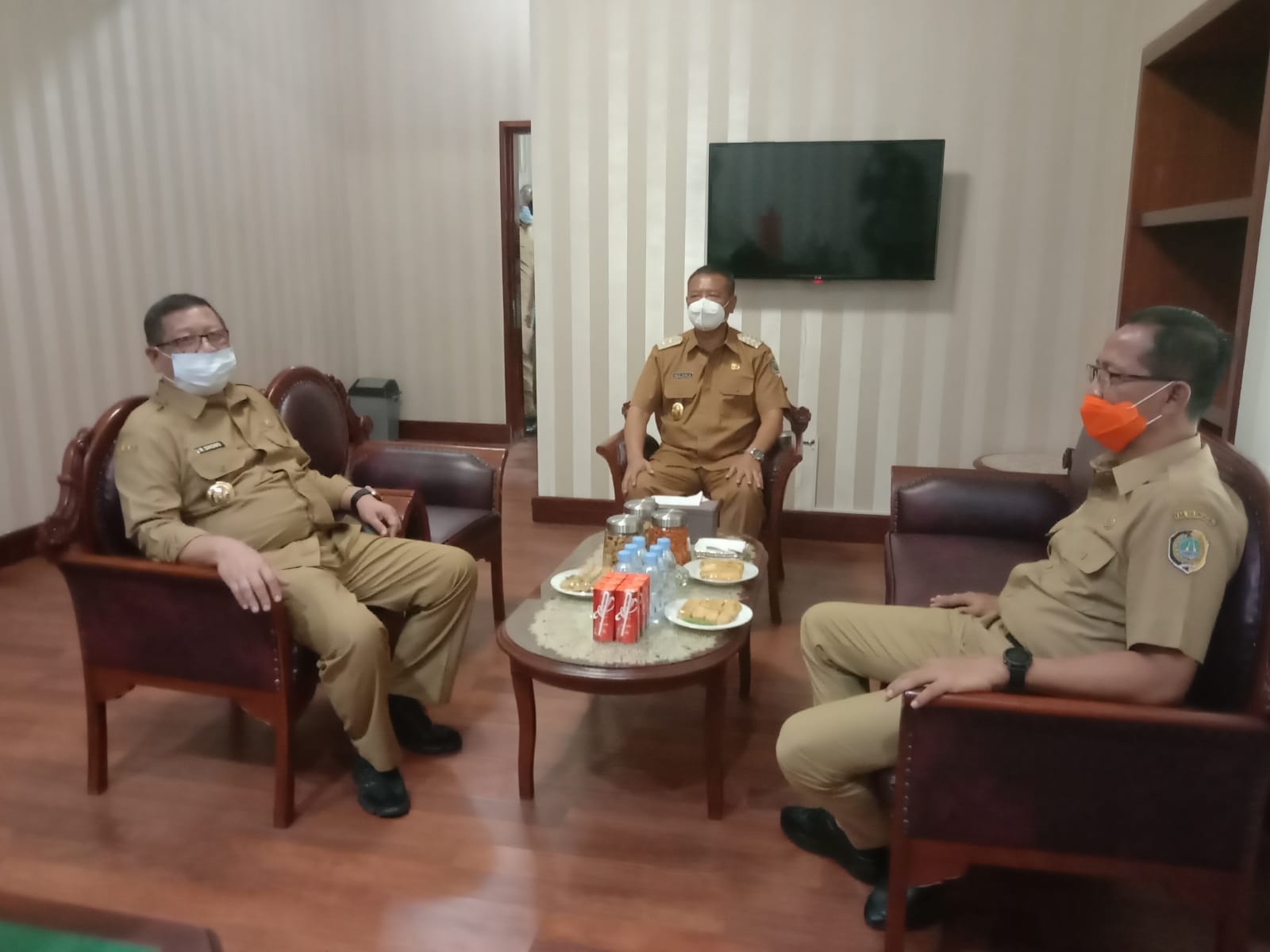 Rapat Staf, Maryoto Tunjukan Ruang Kerja dan Kenalkan ke Kepala OPD