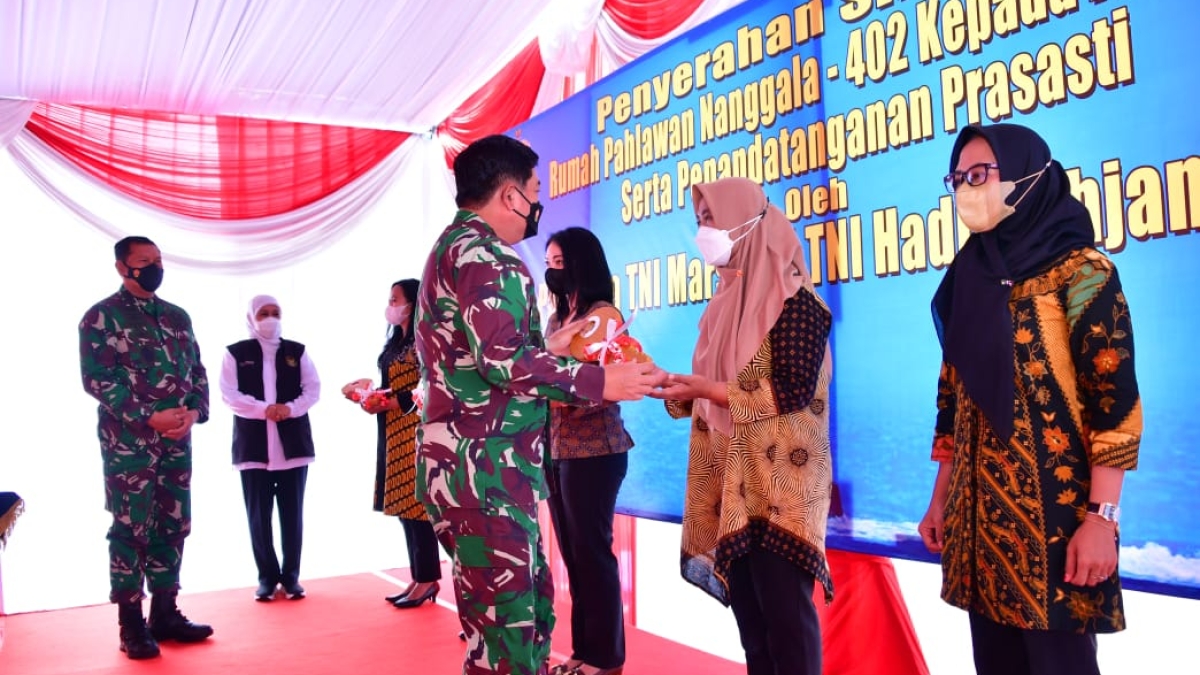 53 Rumah Pahlawan Nanggala-402 Resmi Diserahkan Terimakan ke para Ahli Waris