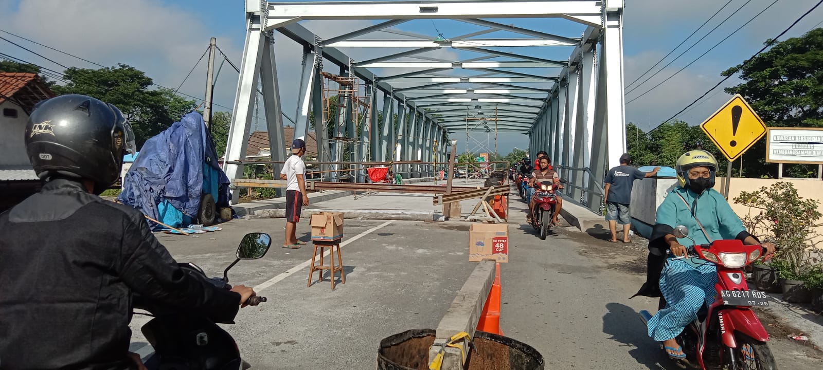 Jembatan Karangrejo Tulungagung Dibuka Lebih Awal, Hanya Kendaraan Ini yang Bisa Lewat