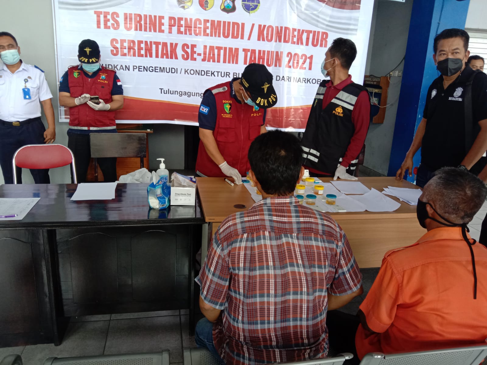 Puluhan Awak Bus di Terminal Gayatri Tulungagung Dites Urine, Hasilnya Mengejutkan