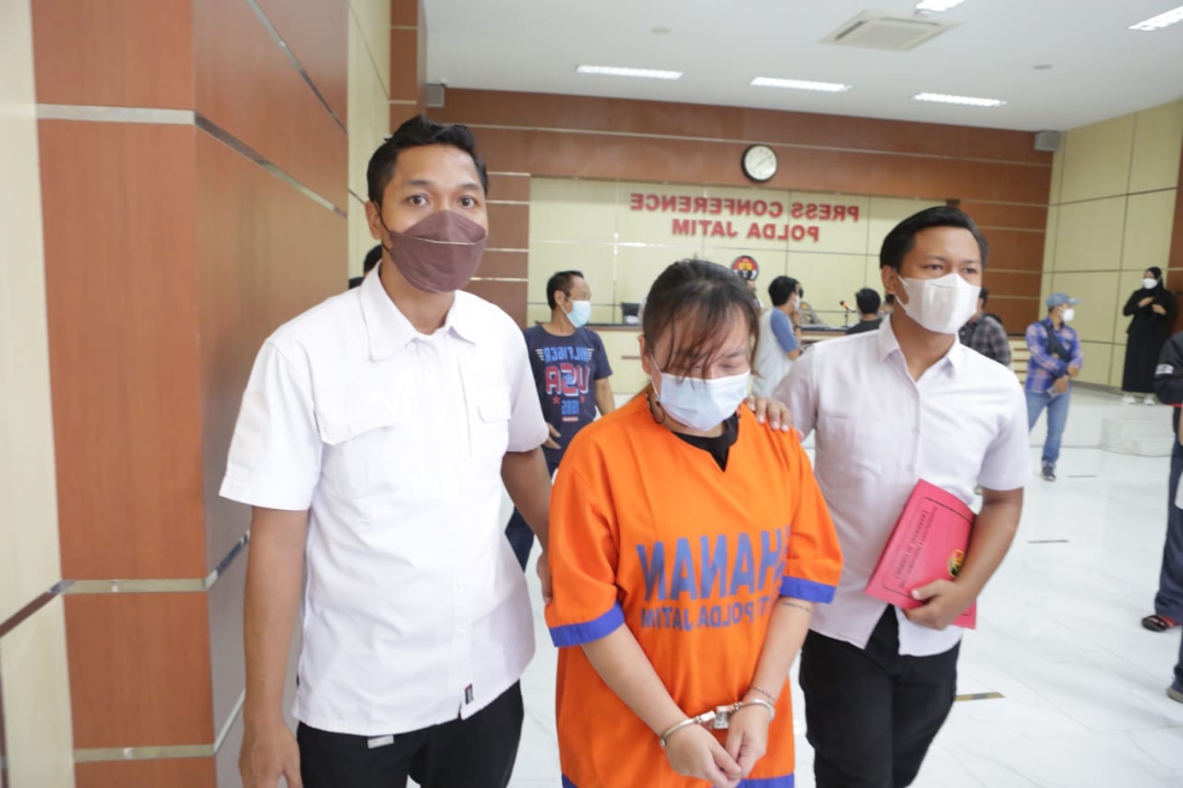 Berkedok Investasi Alkes, Wanita Surabaya Ini Tipu Korbannya Rp40 Miliar