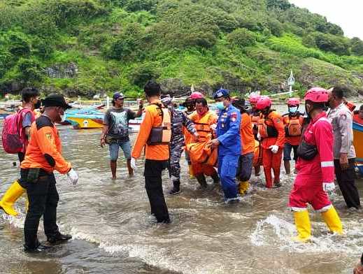 10 Orang Ditemukan Tewas Terseret Ombak di Pantai Selatan Jember, Ini Daftar Lengkap Korban