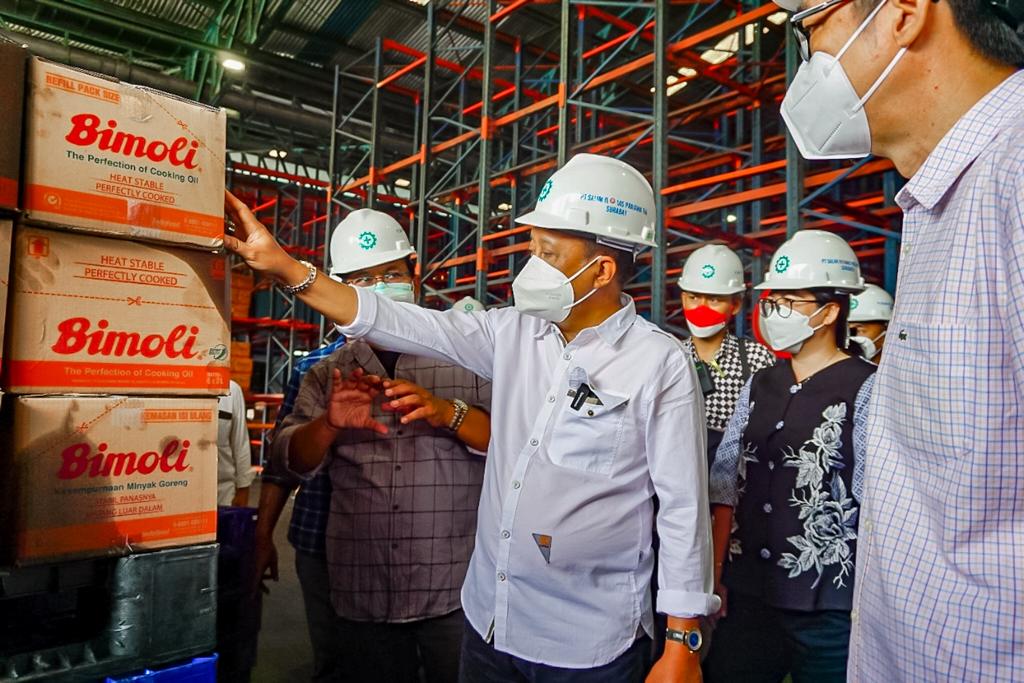 Pastikan Produksi Aman, Wakil Walikota Armuji Kunjungi Produsen Minyak Goreng