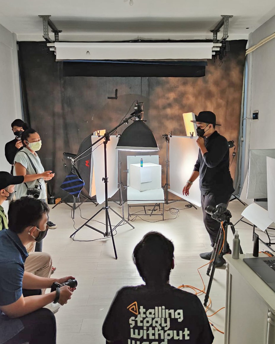 Victory Photo Surabaya Buka Kelas Fotografi Gratis untuk e-Commerce