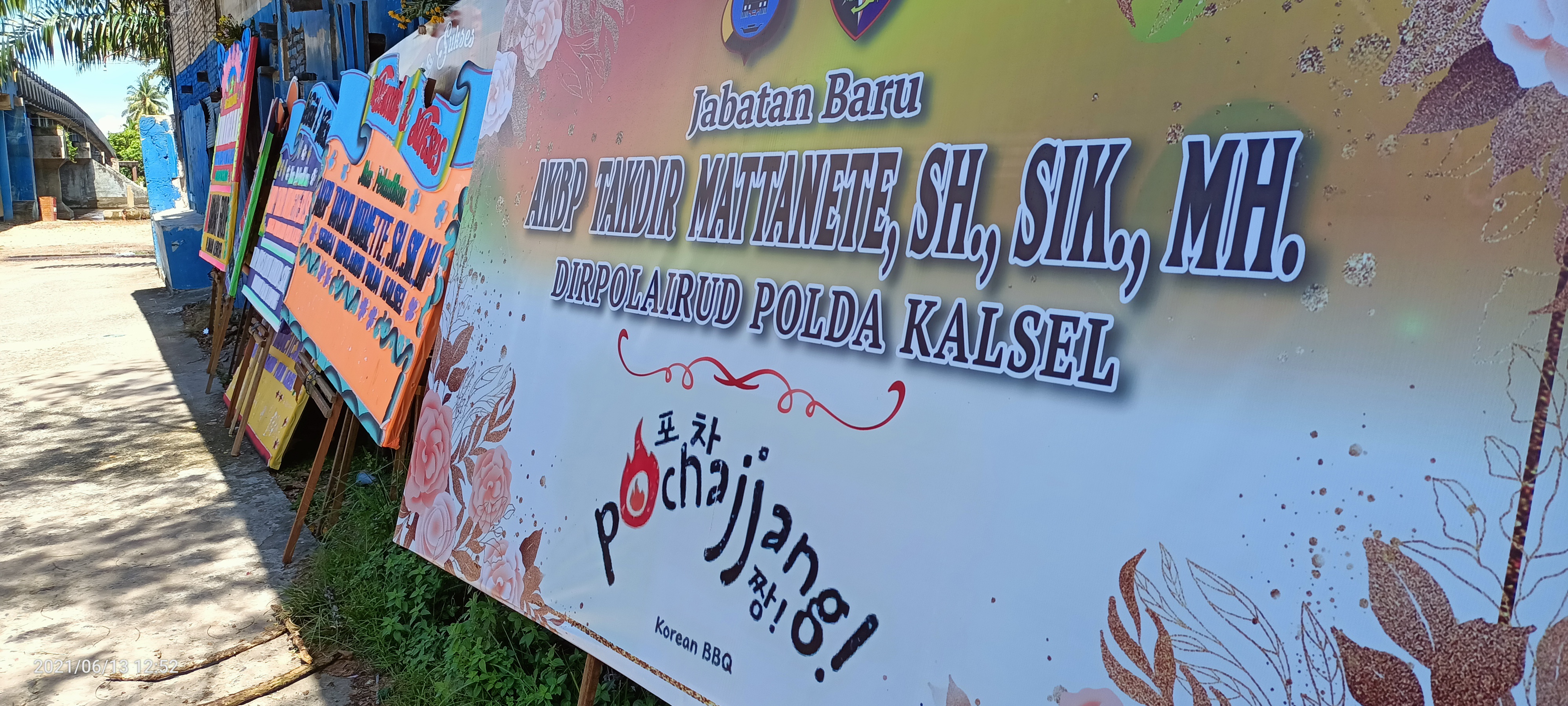 Nette Boy Jadi Dirpolair Polda Kalsel Dibanjiri Karangan Bunga