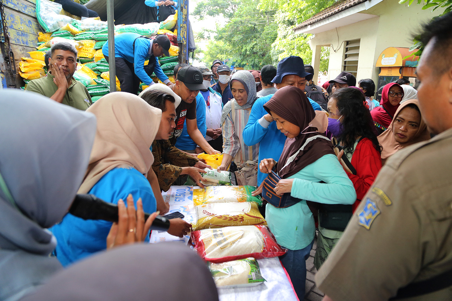 Pastikan Ketersediaan Stok Bahan Pokok Jelang Ramadan, Pemkot Surabaya Segera Gelar Pasar Murah di 322 Titik