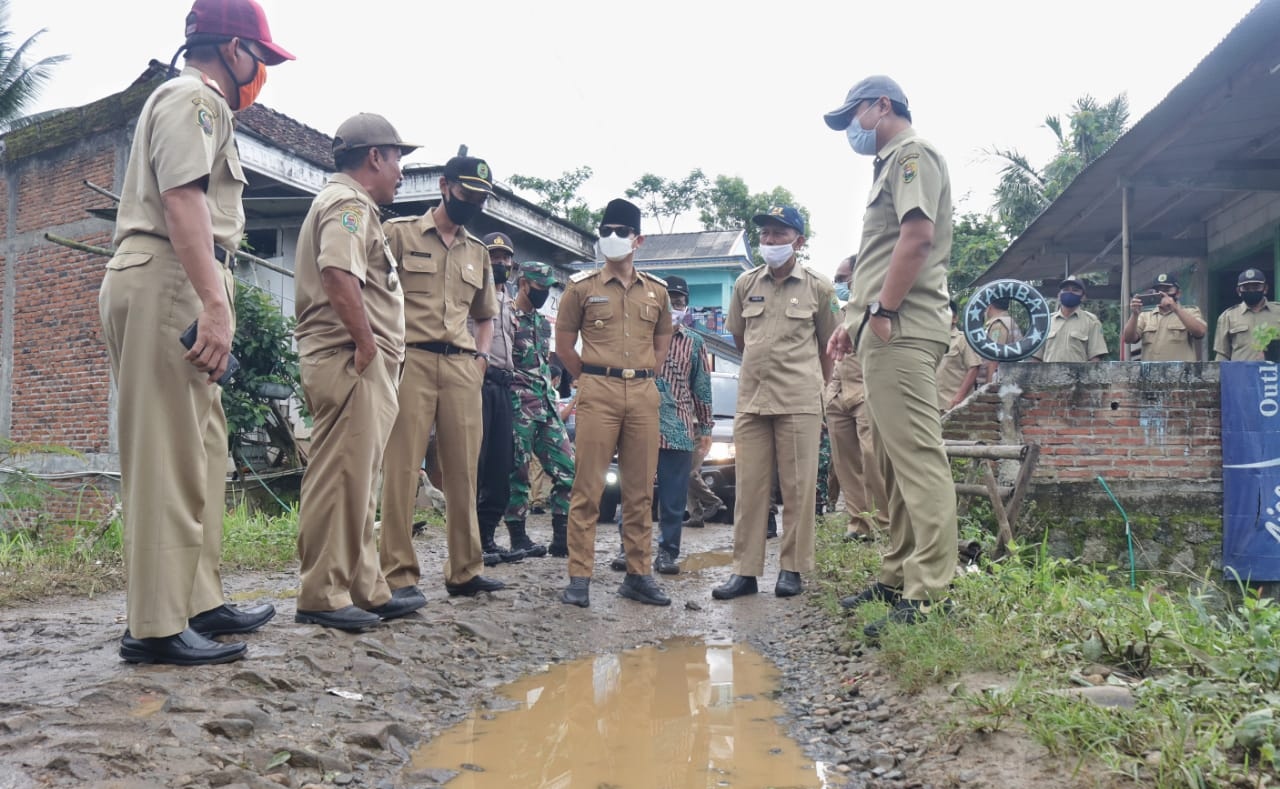 Bangun Kawasan Ekonomi Panggul, Bupati Arifin Tinjau 17 Desa