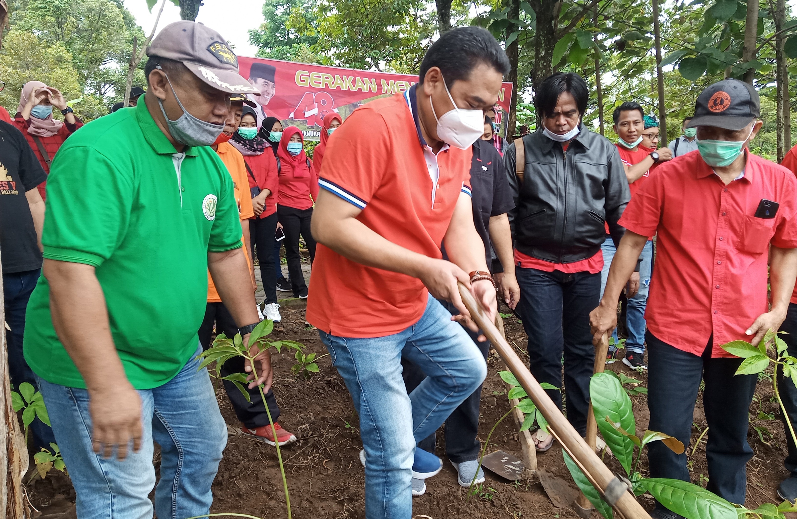 Wabup Jombang Hadiri Penanaman Pohon HUT PDI Perjuangan