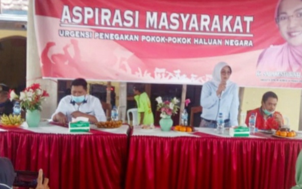 Reses di Jombang, Anggota DPR Sadarestuwati Soroti Proyek BSPS