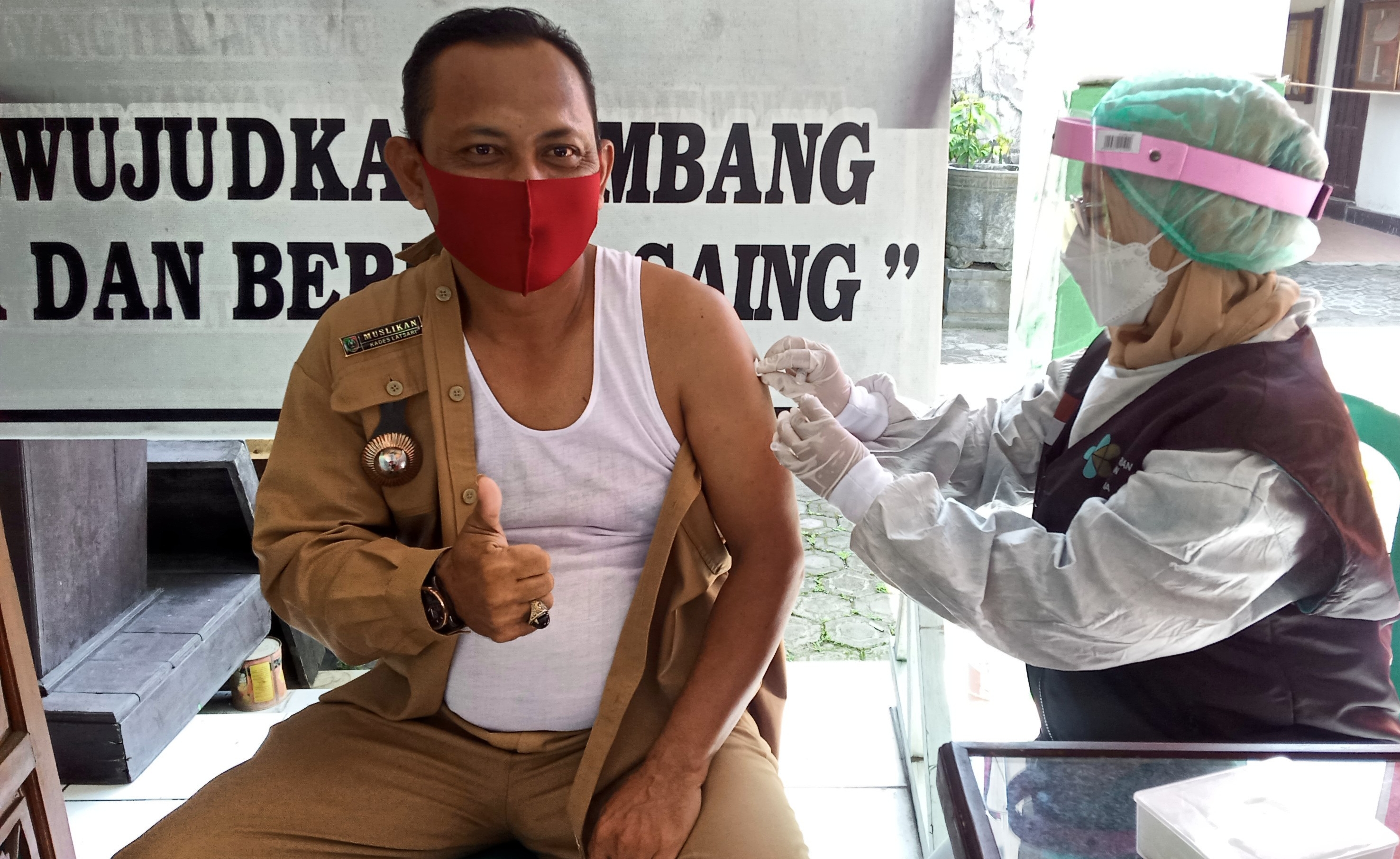 Vaksin Serentak di Jombang untuk Pelayan Publik