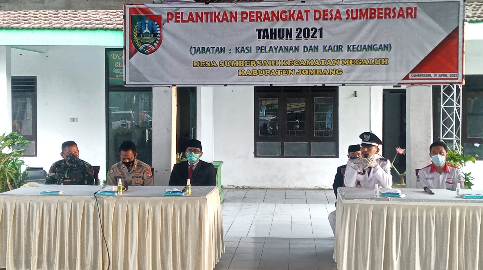 Layani Masyarakat, Tinggalkan Kepentingan Keluarga