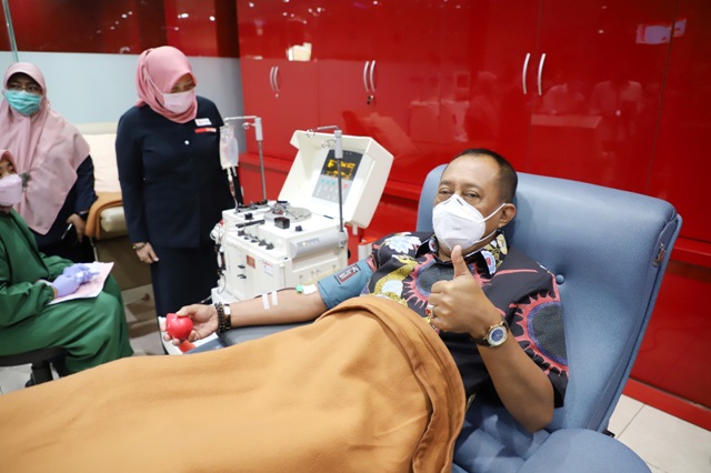 Sembuh dari Covid, Cak Ji Donorkan Plasma Konvalesen di PMI Surabaya