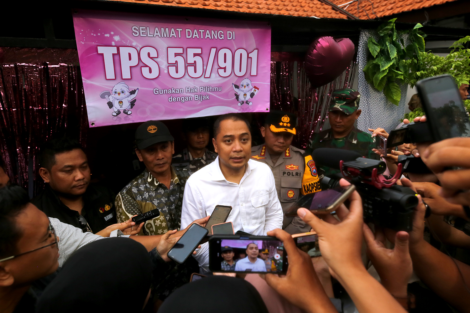 Wali Kota Eri Cahyadi Yakin Partisipasi Pemilih di Surabaya Minimal 85 Persen