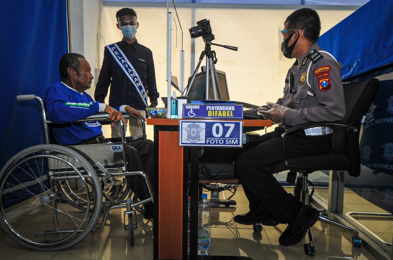 FOTO: Polrestabes Surabaya Fasilitasi Penyandang Disabilitas