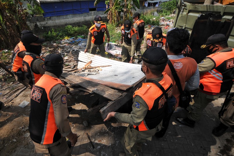 FOTO: Penertiban Bangli di Surabaya
