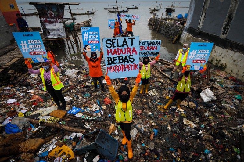 FOTO: Kampanye Bahaya Sampah Plastik