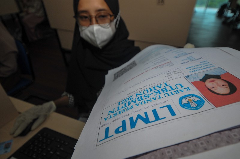 FOTO: UTBK Hari Pertama di UNESA