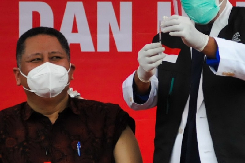FOTO: Gelombang Pertama Vaksinasi di Surabaya