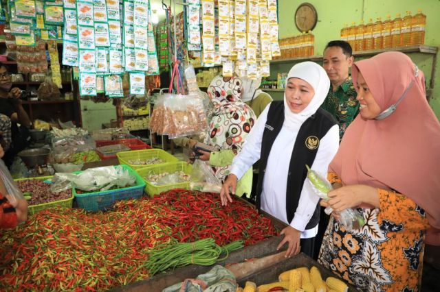 Tahun Baru 2024, Gubernur Khofifah Pastikan Sembako di Jatim Aman