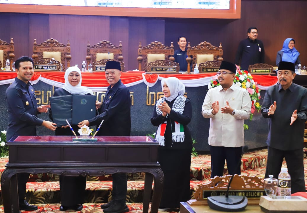 Jabatan Bakal Berakhir, Ini yang Diminta Gubernur Khofifah ke DPRD Jatim