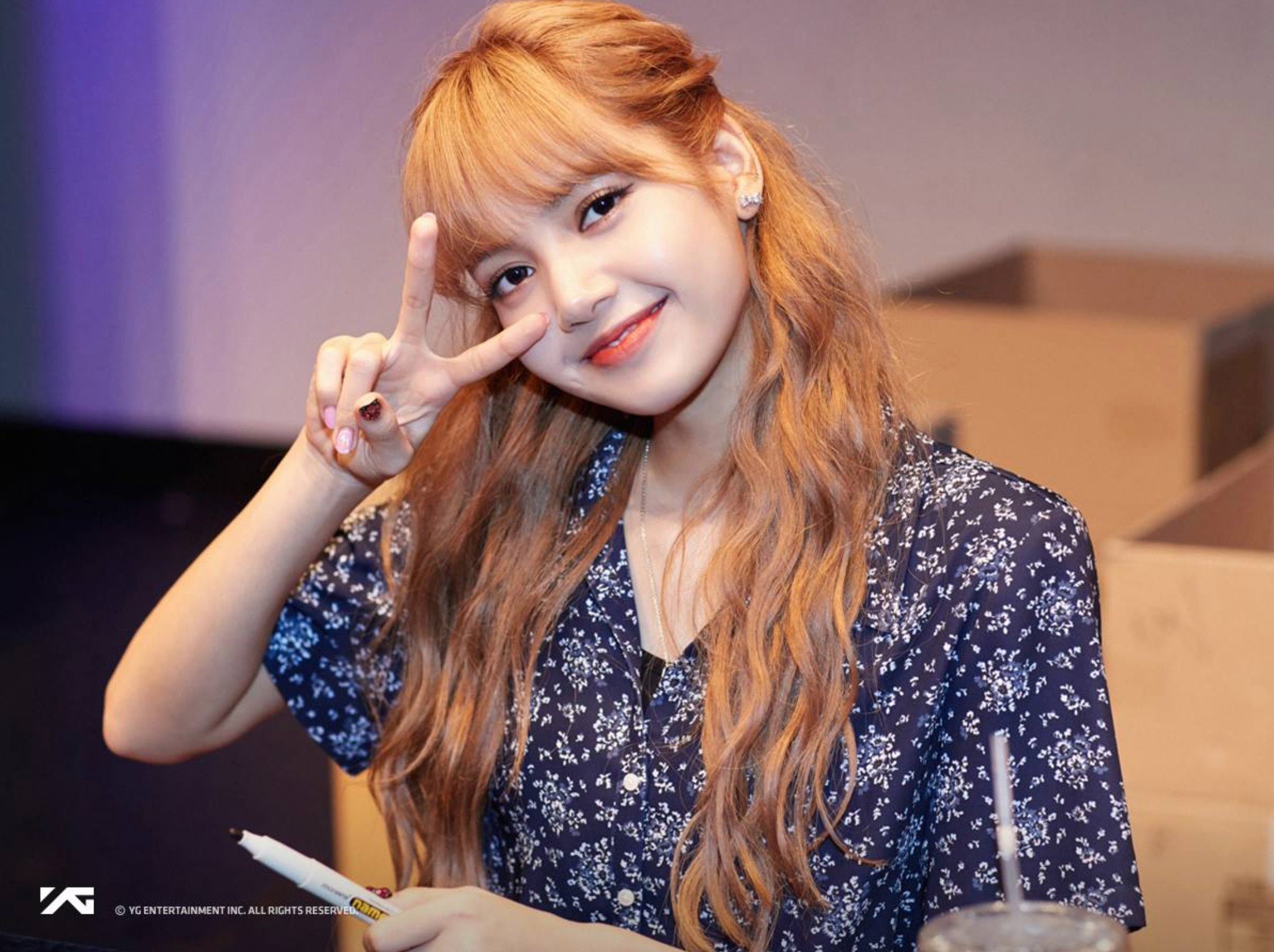 Bikin Gemes! Lisa BLACKPINK Pamer Poster Teaser untuk Perilisan Debut Solonya