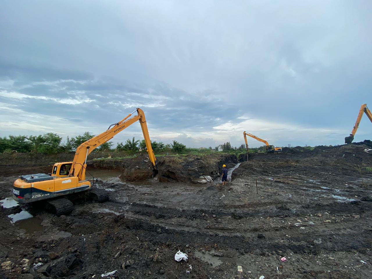 Sudah Seminggu, PDAM Belum Selesaikan Pipa Bocor di Karang Pilang