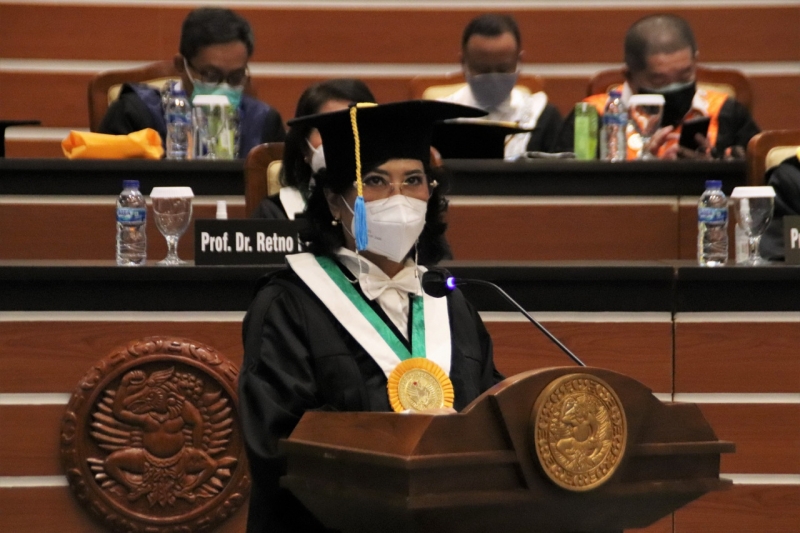 Libur Nataru, Pakar Imunologi Unair Prof Theresia Imbau Masyarakat Perketat Prokes