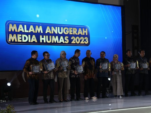 Raih Penghargaan Media Sosial Terbaik di AMH 2023, Pemkot Surabaya: Medsos Berpengaruh Besar
