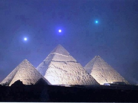 Pertama Kali dalam 2737 Tahun, Planet Merkurius, Venus, dan Saturnus Sejajar dengan Piramida Giza, Begini Penjelasannya