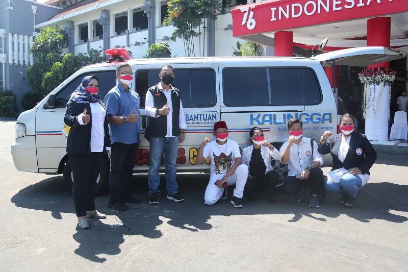 Warga Surabaya Bantu Pemkot Ambulans hasil Saweran, Wali Kota Eri Cahyadi: Kita Maksimalkan!