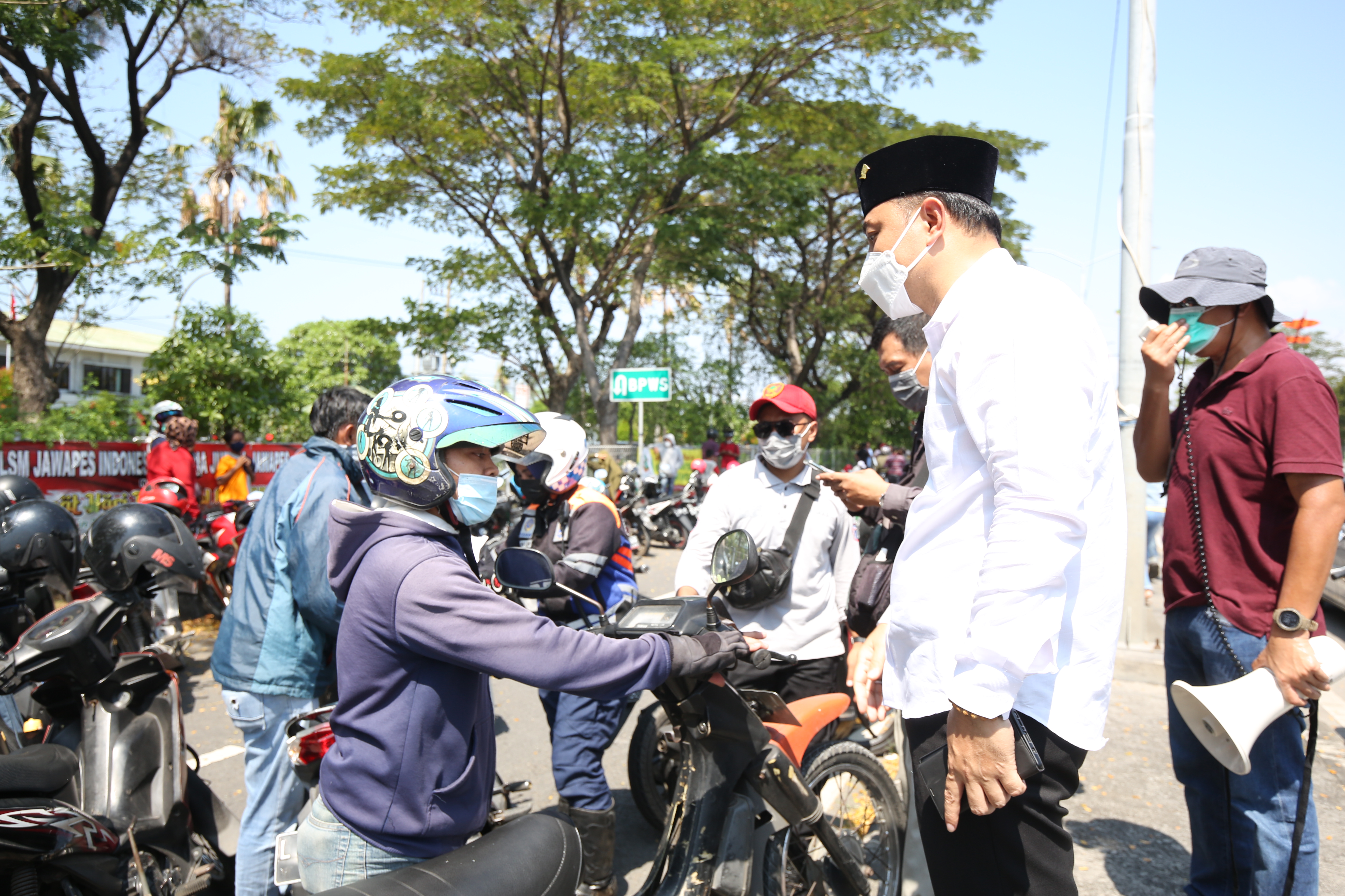 Kunjungan Kerja dari Luar Surabaya Harus Tunjukkan Hasil Tes PCR