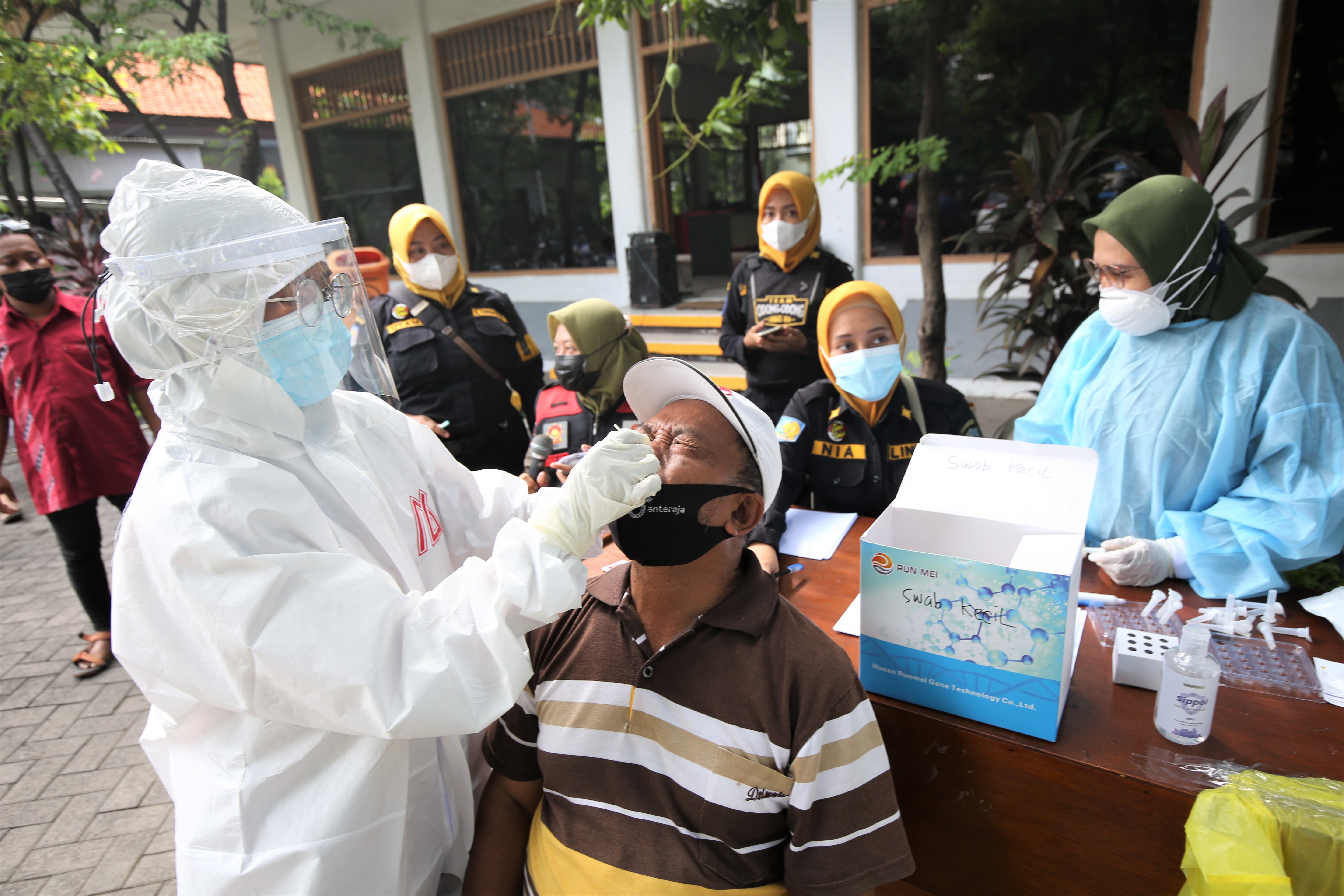 Pandemi Melandai, Pemerintah Cabut Syarat Tes PCR dan Antigen Perjalanan Domestik