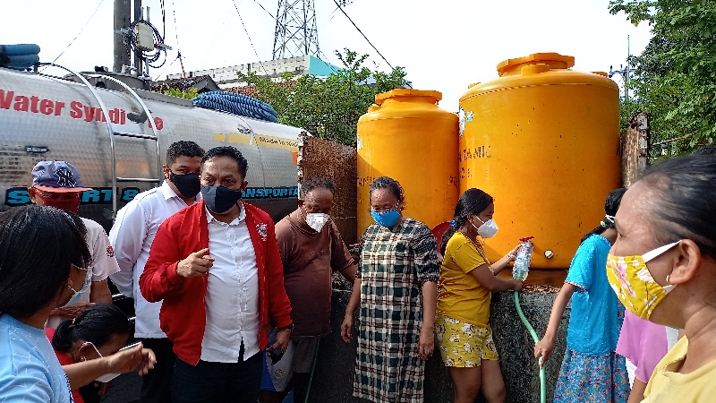 Komisi B DPRD Surabaya Apresiasi Kesigapan PDAM Pasok Air ke Warga