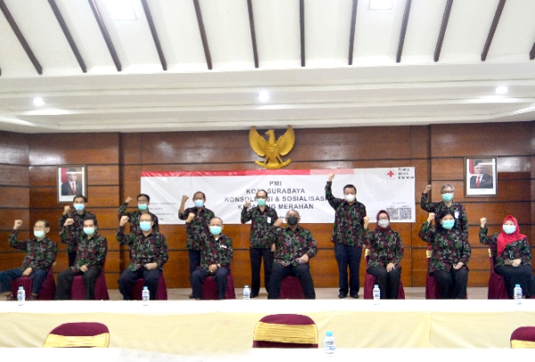 Plh Wali Kota Surabaya Ajak PMI Ikut Sosialisasikan Vaksinasi Covid-19