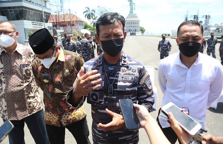 Bersama Pangkoarmada II, Wali Kota Eri Siap Berkolaborasi Melaksanakan Percepatan Vaksinasi di Wilayah Aglomerasi