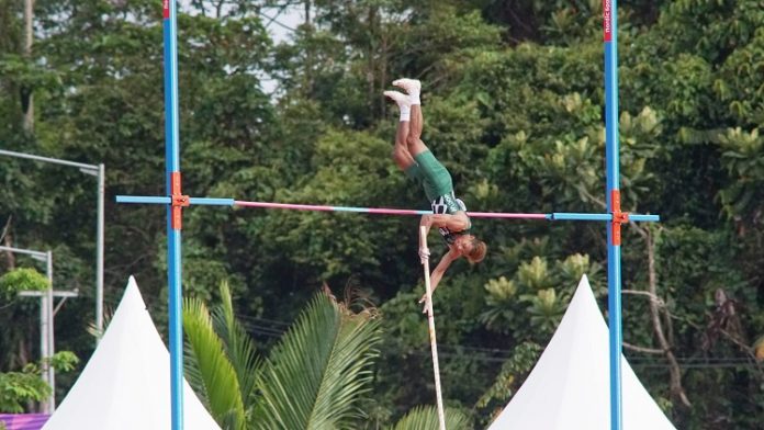 Bertahan 21 Tahun, Rekor Lompat Galah PON akhirnya Pecah di Tangan Atlet Jatim Teuku Tegar Abadi