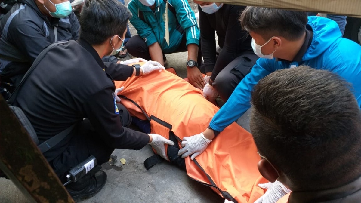 Pria ini mendadak Tewas di Warkop Kendangsari Surabaya, Pemiliknya pun Panik
