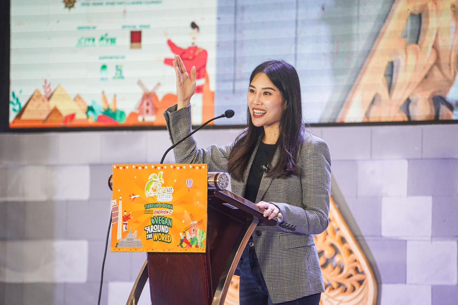Terbesar di Dunia, Wamenparekraf Ungkap Peluang Vegan Economy di "Vegan Festival 2024" di Surabaya