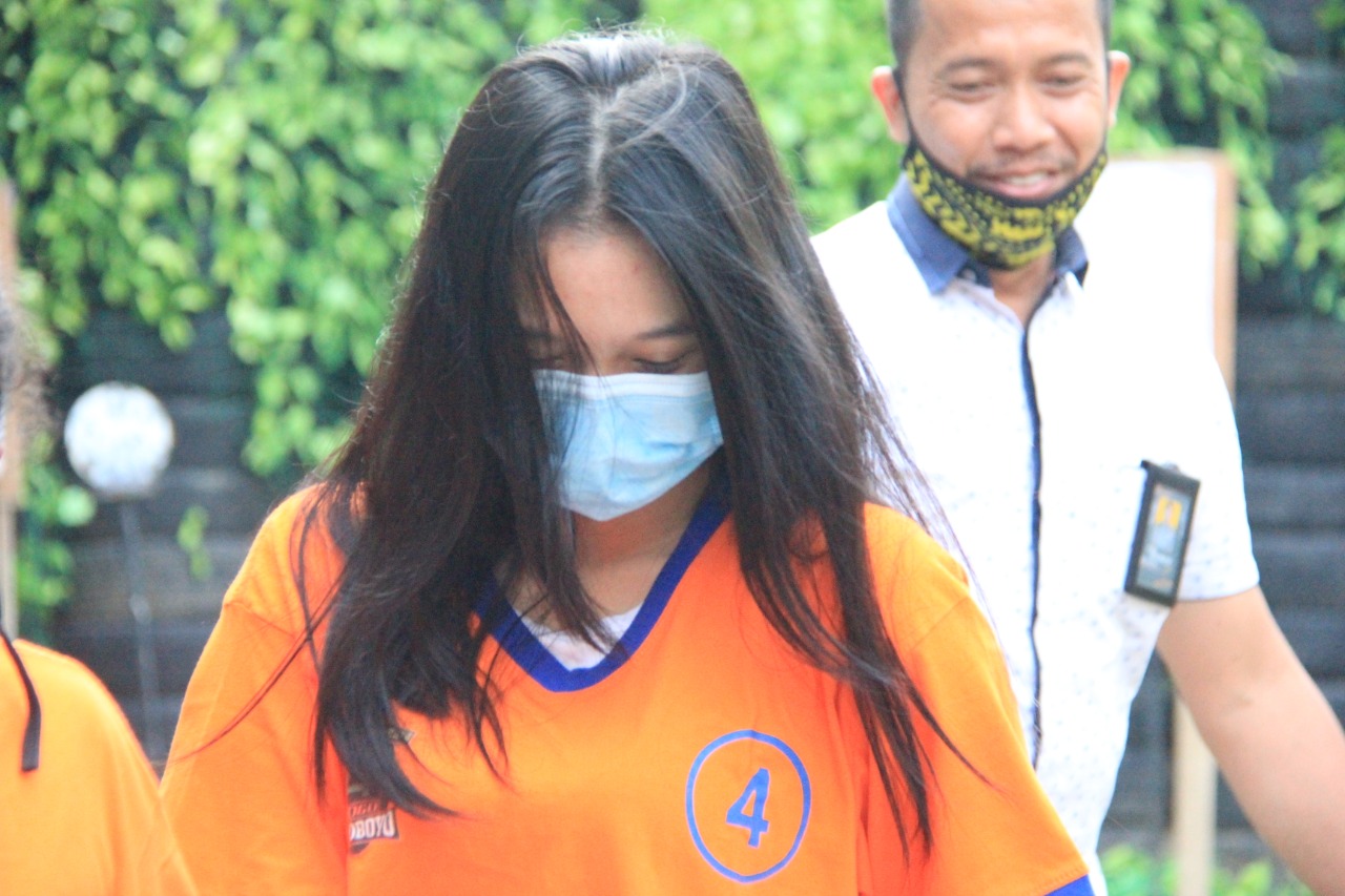 Pingin Nikah Gak Punya Uang, Akhirnya Gadis Jualan Sabu-Sabu