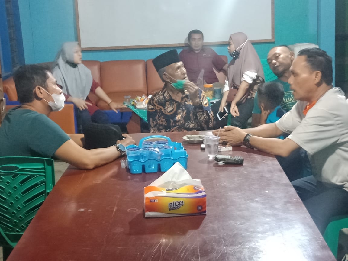 Penerangan Jalan Kurang , Pengendara Motor Tabrak Pejalan Kaki