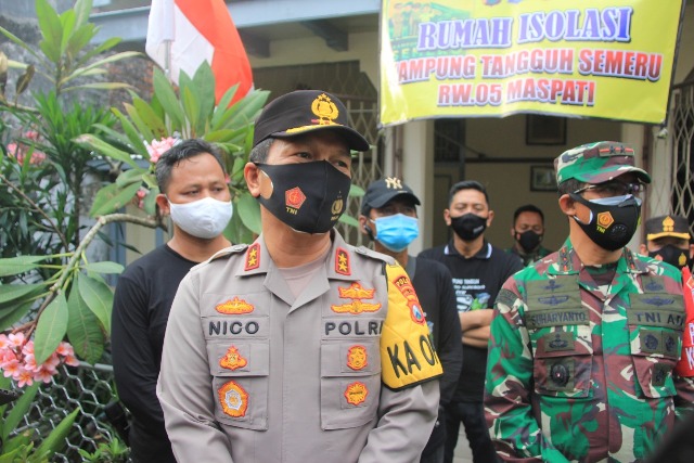 Kapolda Jatim dan Pangdam V Brawijaya Motivasi Warga Perangi Covid-19