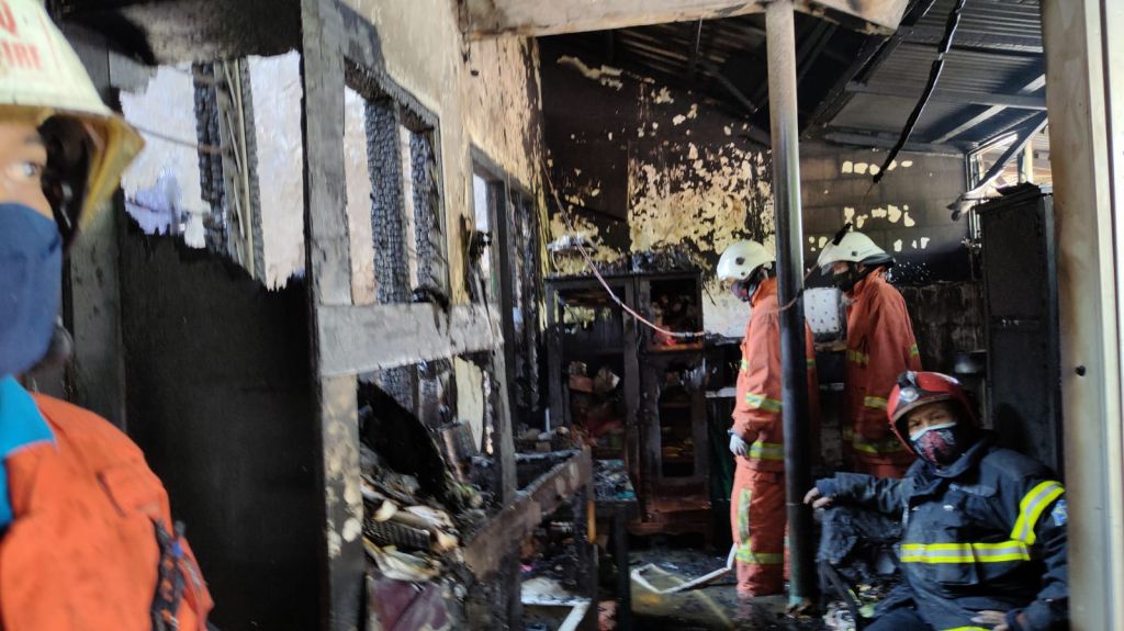 Rumah Dosen ITS Terbakar, Satu Bocah Tewas
