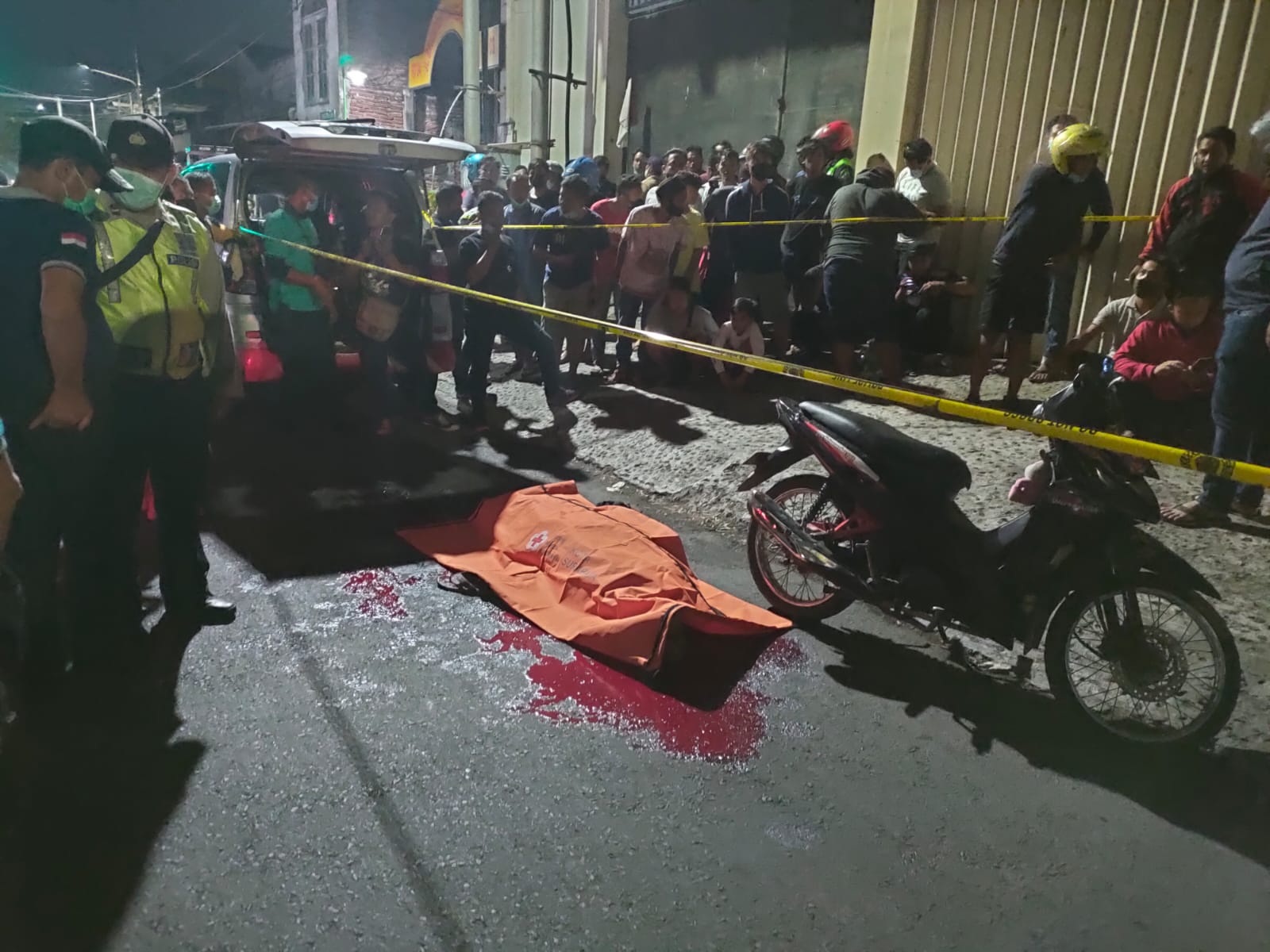 Pemuda Nganjuk Berkaus Perguruan Silat Tewas Ditikam di Bagian Leher di Balongsari Surabaya