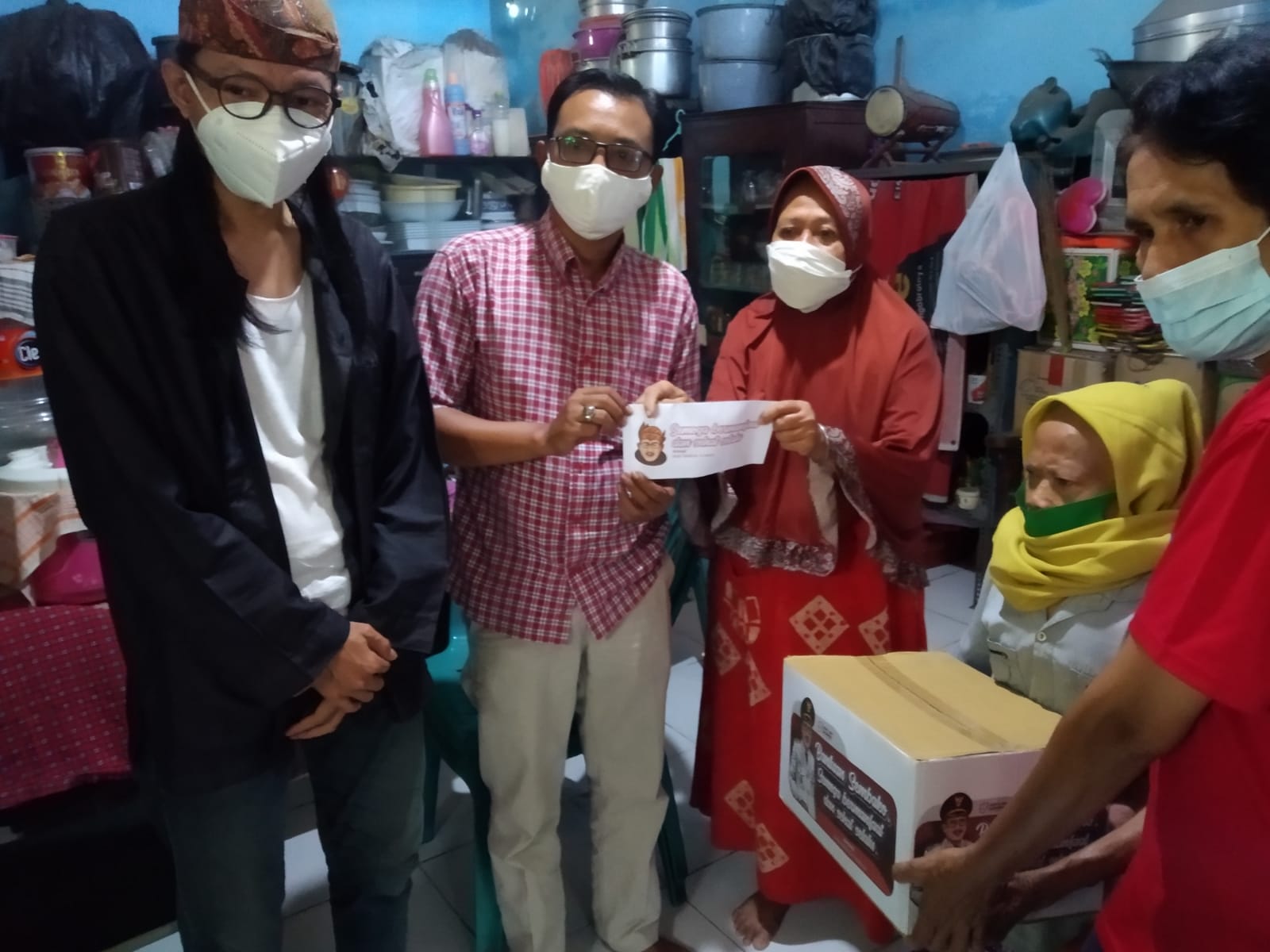 Wawali Armuji Gercep Bantu Warga Perak Utara yang Tidak Pernah Tersentuh Bansos