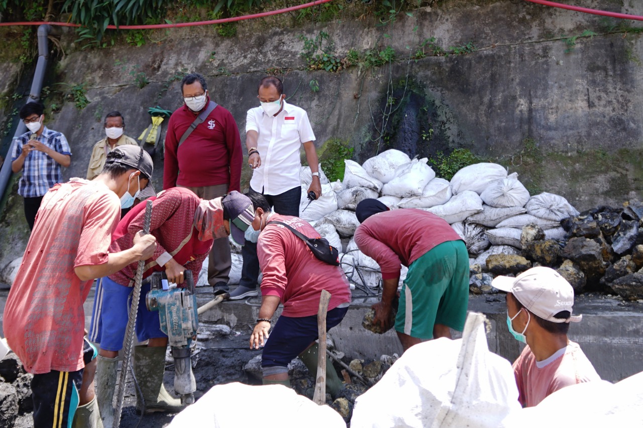 Tinjau Brandgang Darmo, Wawali Surabaya Armuji Antisipasi Musim Hujan dan Minimalisir Genangan di Perkotaan