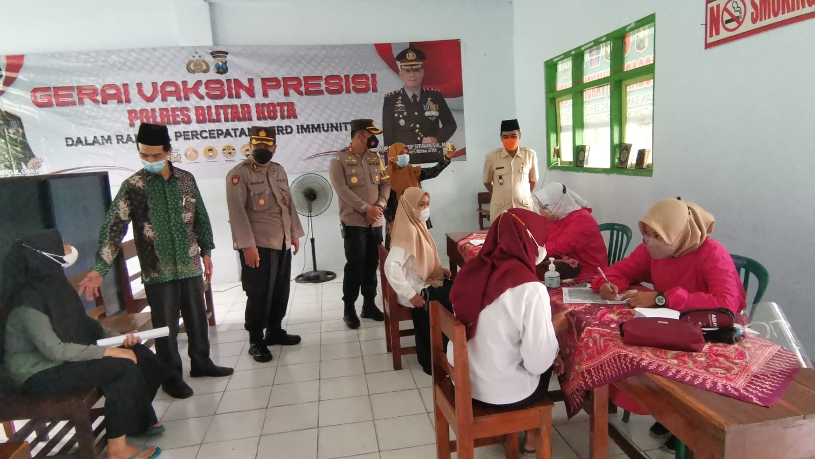 Cegah Penyebaran Covid-19, Polres Blitar Kota Gelar Vaksinasi di Pondok Pesantren Nurul Ulum
