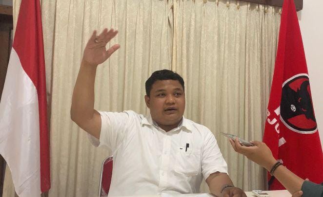 Beasiswa SMA/SMK di Surabaya, PDIP: Terima Kasih Eri Cahyadi-Armuji